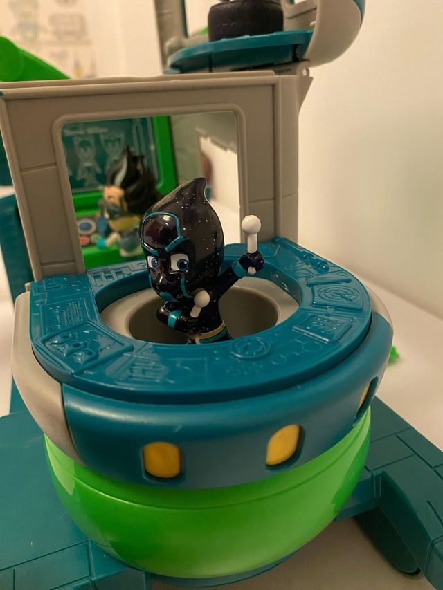 Laboratorio de Romeo PJ mask