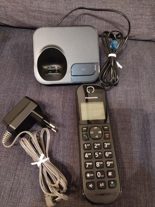 Teléfono inalámbrico PANASONIC (nuevo)