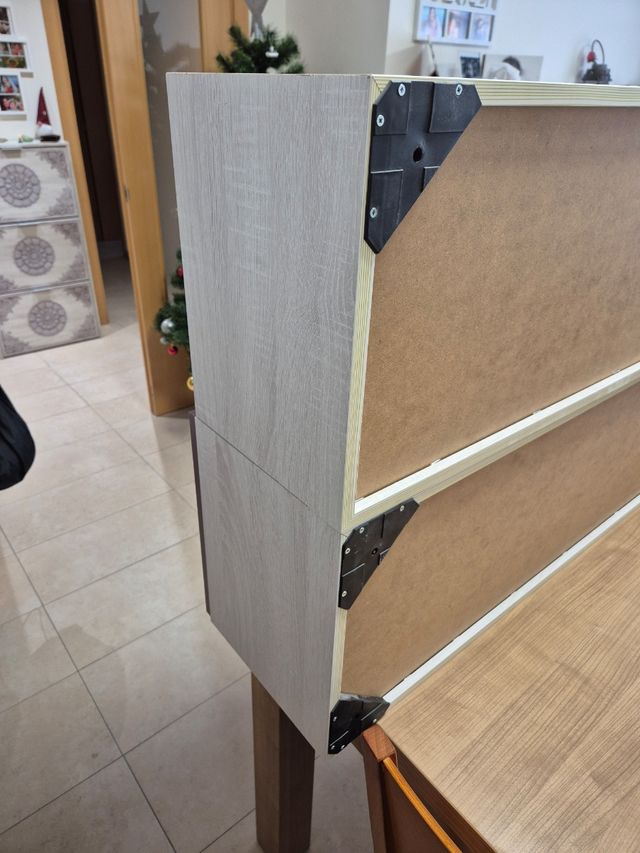 ESTANTERÍAS AUXILIARES