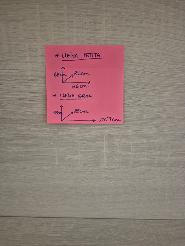 ESTANTERÍAS AUXILIARES