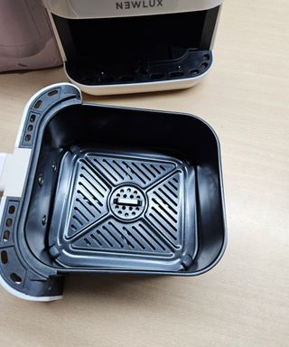 Airfryer Newlux 2 Litros nueva