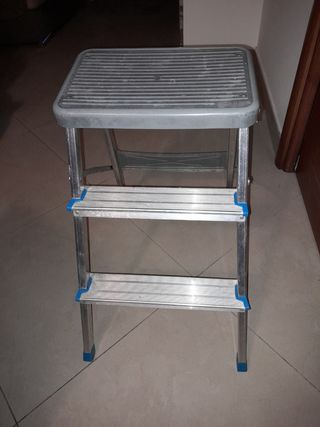 Scala pieghevole 2 piedi 