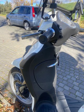 scooter piaggio liberty