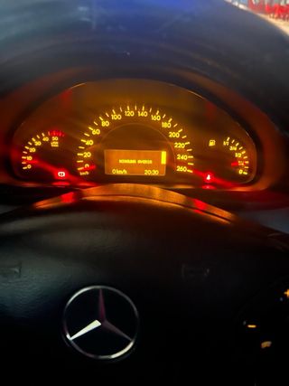 Mercedes-Benz Clase C 2004