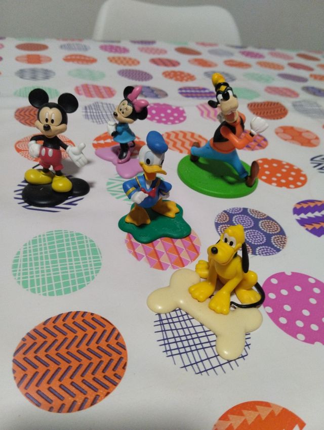 Figure di Topolino e amici.