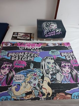 Funda nórdica de cama .Diseño de Monster