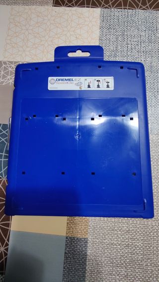 Caja Dremel 8 compartimentos Original