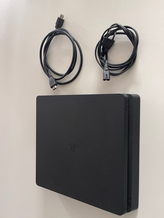 PS4 en su caja