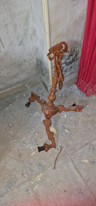 LÁMPARA DE MADERA PARA RESTAURAR Ú