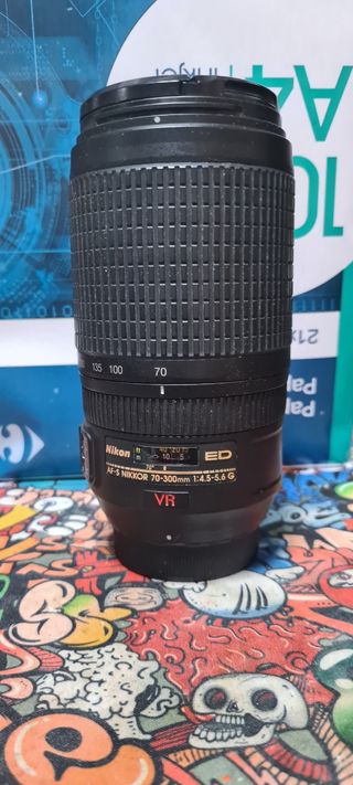 Nikon D7200 + 18-135