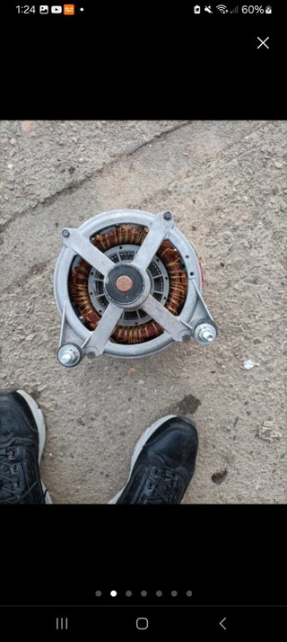 Se vende motor de lavadora balay