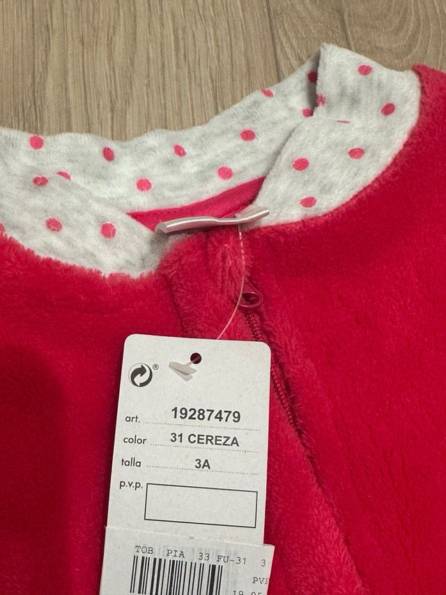 Pijama invierno NUEVO talla 3 años