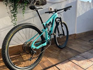 Berria Mako