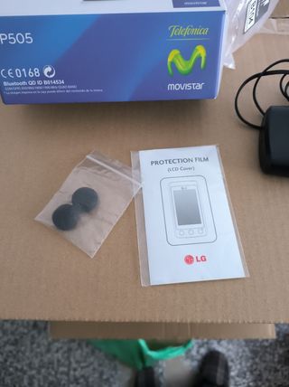 Teléfono LG KP505