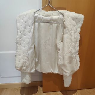 Chaqueta pelo blanca