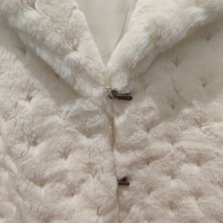 Chaqueta pelo blanca