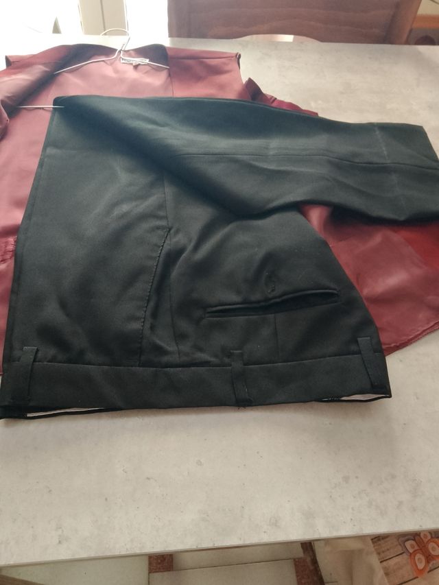 Vestito per cameriere e per scuola alber