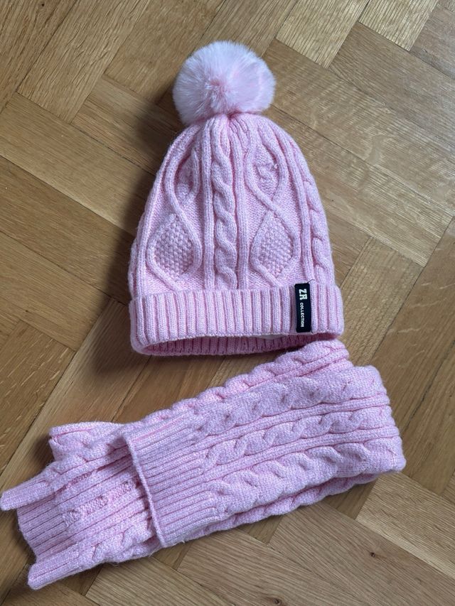 Gorro y Bufanda Rosa
