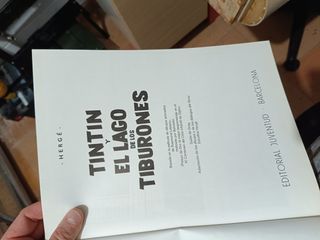 Cómic Tintin y el lago de los tiburones