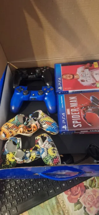 PlayStation 4 pro 1Tb