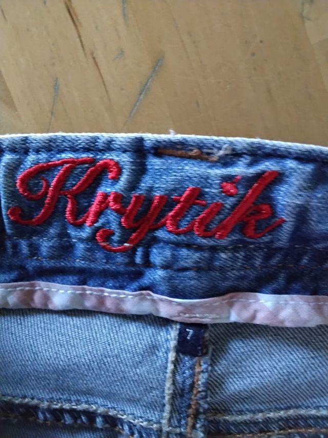 Jeans Krytik