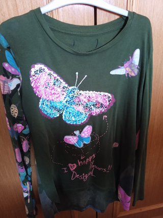 2 Camisetas Desigual. Niña Talla 9-10