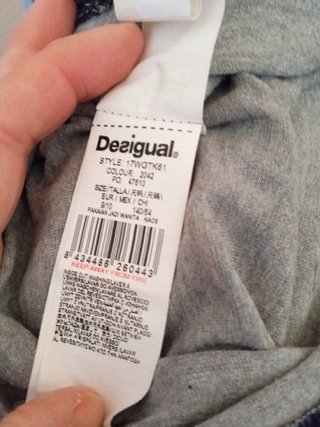 2 Camisetas Desigual. Niña Talla 9-10