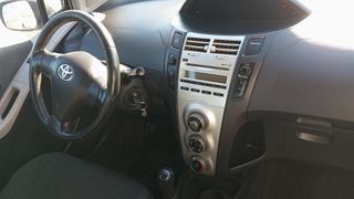 Toyota Yaris 2009