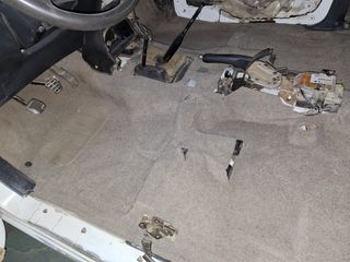 Despiece interior Nissan Terrano 