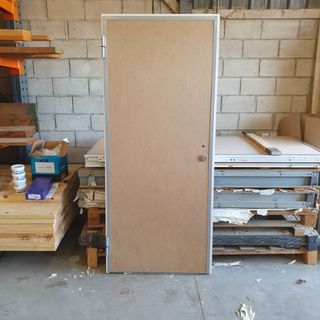 Puerta entrada acorazada de la marca SECURITESA S3