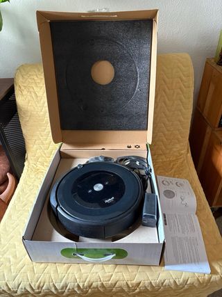 Roomba e5