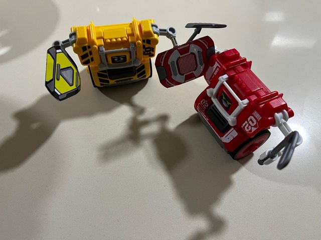 Robots luchadores(Hand control batle robots) Bizak