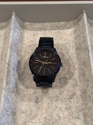 Reloj Lotus metálico azul