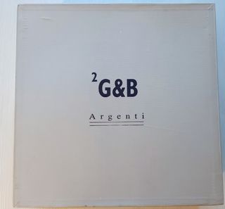 Conjunto  en plata botella licorera y vasos