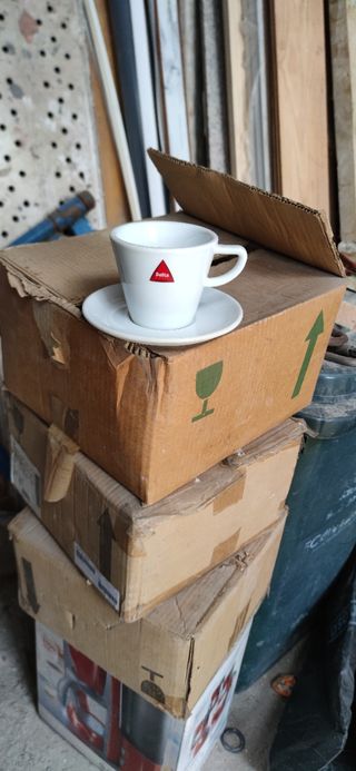 Tazas de café con plato 