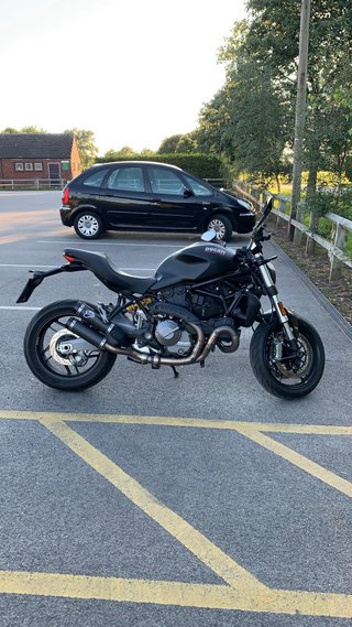 Ducati Monster 821