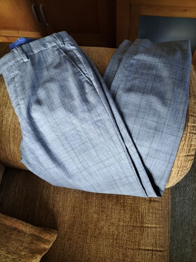 Traje chico Massimo Dutti