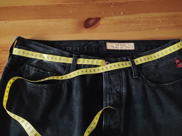 Pantaloni e bermuda Uniform uomo