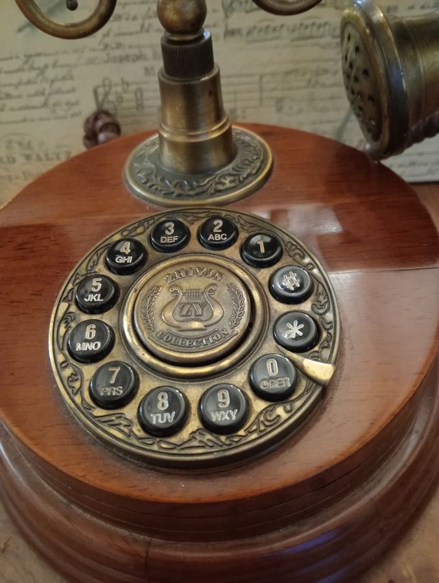 Teléfono vintage retro