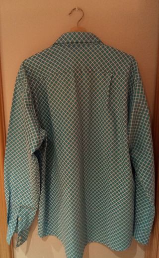 Camisa juvenil.