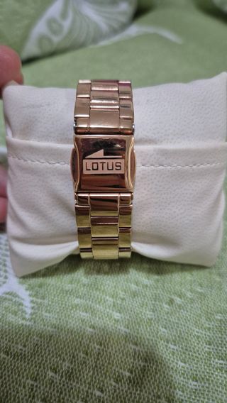 Reloj Lotus Oro Rosa