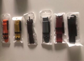 Reloj Garmin 3 Gris con 5 correas de regalo.