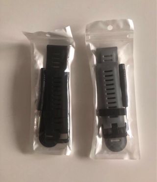 Reloj Garmin 3 Gris con 5 correas de regalo.