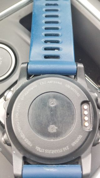 Reloj Garmin 3 Gris con 5 correas de regalo.