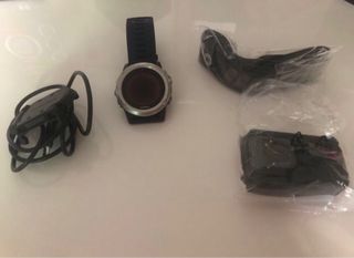 Reloj Garmin 3 Gris con 5 correas de regalo.