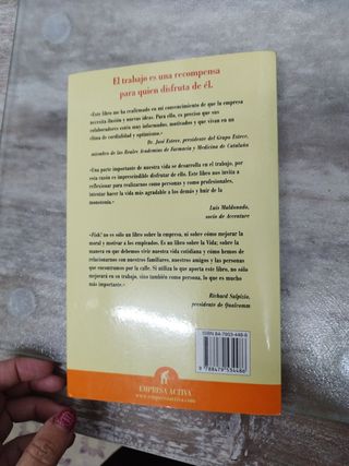 Fish! La Eficacia de un Equipo Radica en su Capacidad de Motivacion (Spanish Edition)