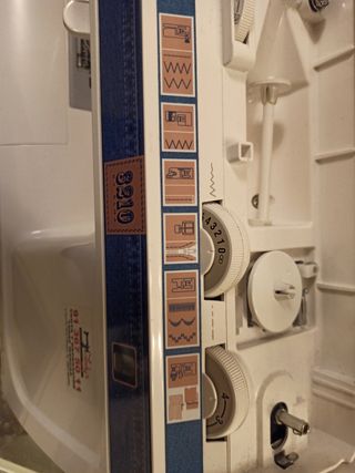 Máquina de coser Elna 3210