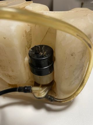 Deposito limpiacristales suzuki vitara año91