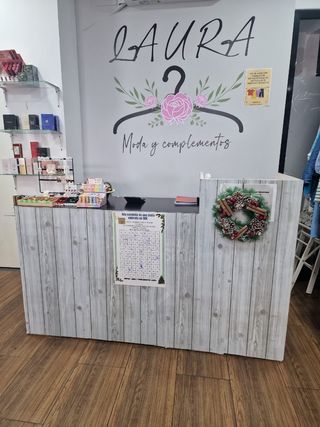 Mobiliario de tienda de ropa