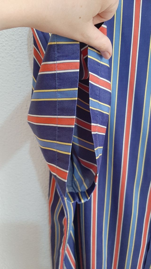 Camisa de rayas de manga corta